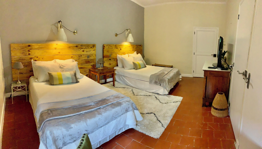 Bedroom 3, Chateau du rey Restaurant L'Abeuradou, Gard