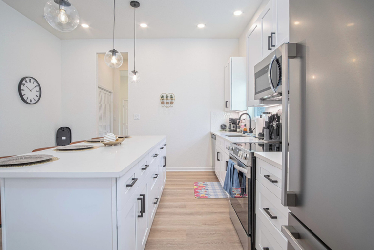 Others 3, Feel, Chill and Enjoy 4br/3ba Near Fun Riverwalk!, Bexar