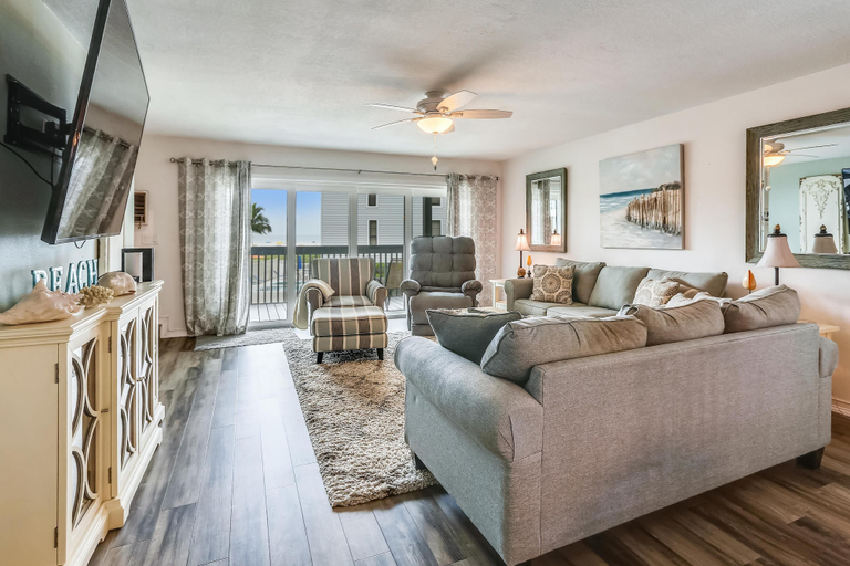 Others 4, Sand Dunes Townhome C2, Pinellas