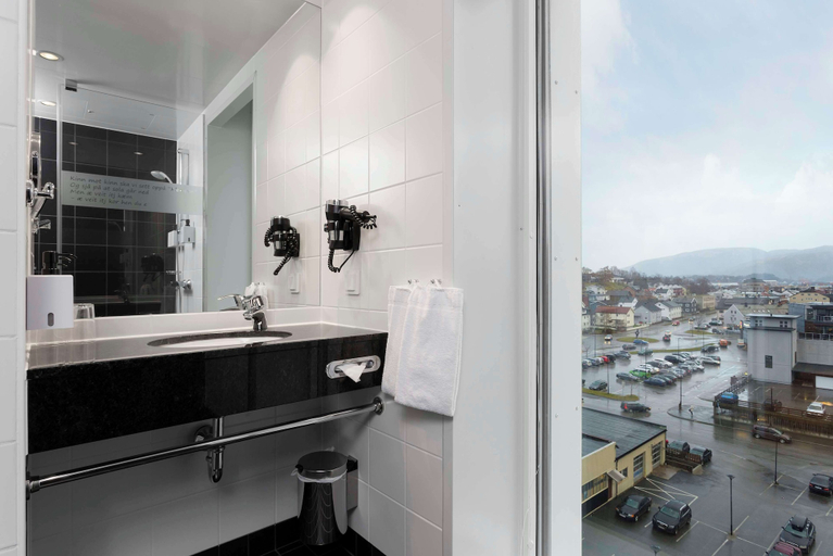 Bathroom 4, Scandic Rock City, Namsos