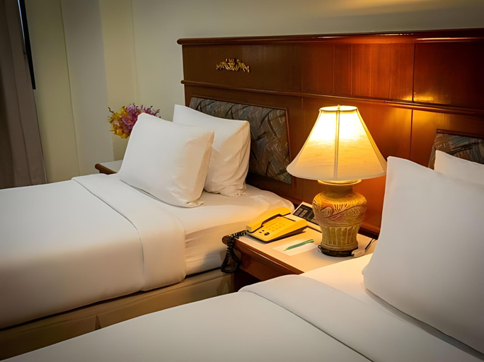 Bedroom 2, Star Convention Hotel (Star Hotel), Muang Rayong