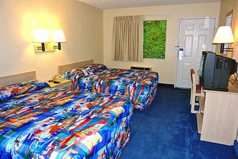 Bedroom, Motel 6 Seatac, SeaTac