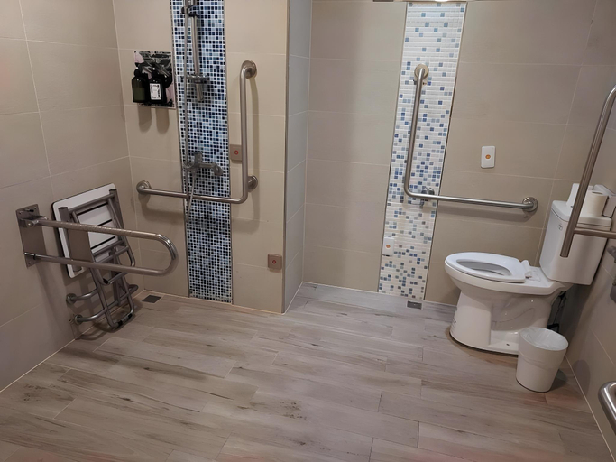 Bathroom 4, Fengjia JinRui Hotel, Taichung