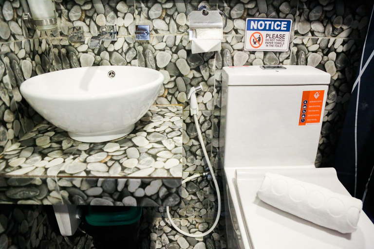 Bathroom 4, Pacific Bay Grand Suites, Manila City
