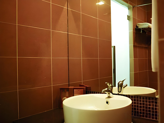 Bathroom 5, RHR Hotel Kajang, Hulu Langat