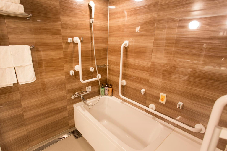 Bathroom 5, Hotel Monterey Le Frere Osaka, Osaka