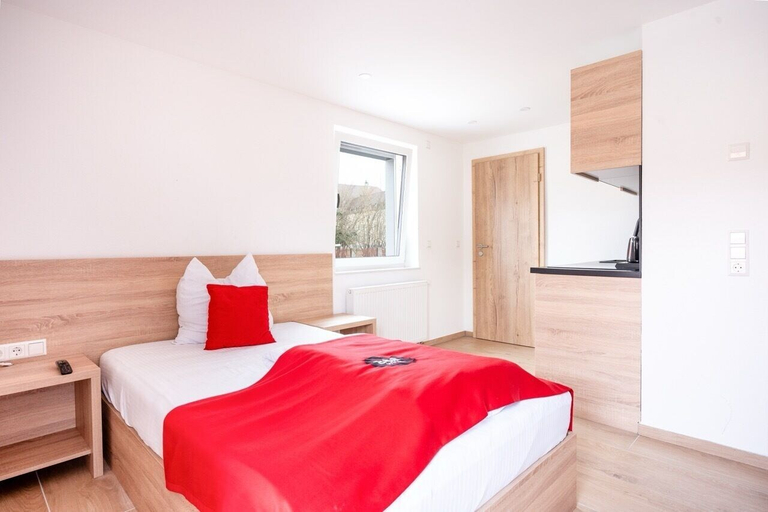 Bedroom 4, B&S Hotel, Neu-Ulm