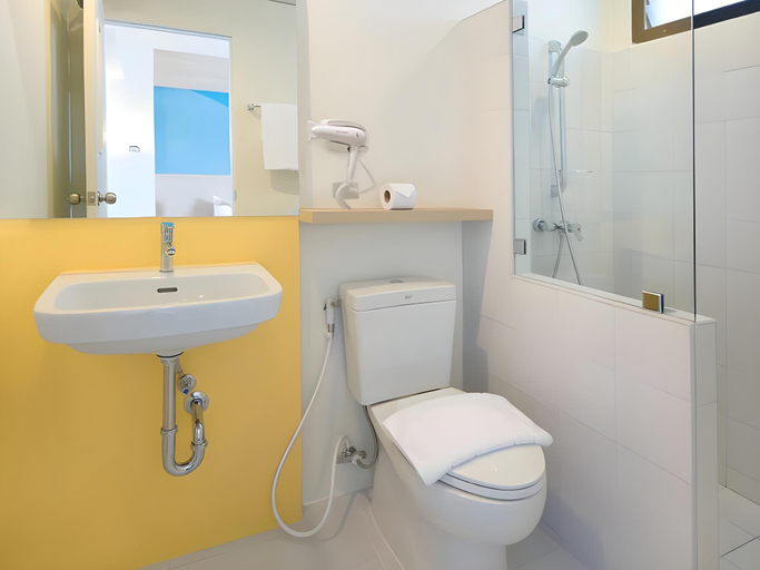 Bathroom 5, Hop Inn Hotel Alabang Manila, Muntinlupa