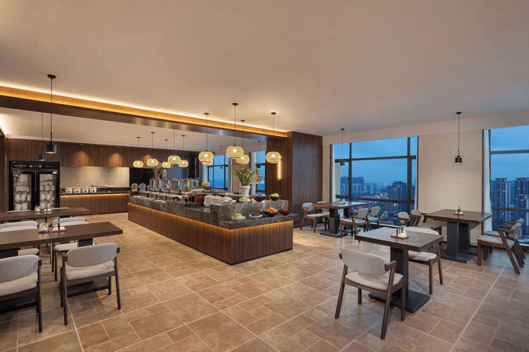 Food & Drinks 5, Days Hotel By Wyndham Zhuzhou Shifeng, Zhuzhou