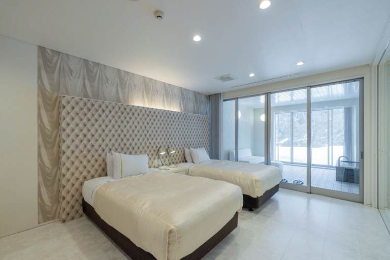 Bedroom 28