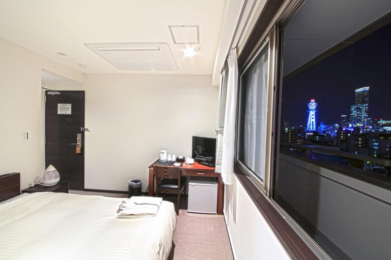 Bedroom 2, Toho hotel, Osaka