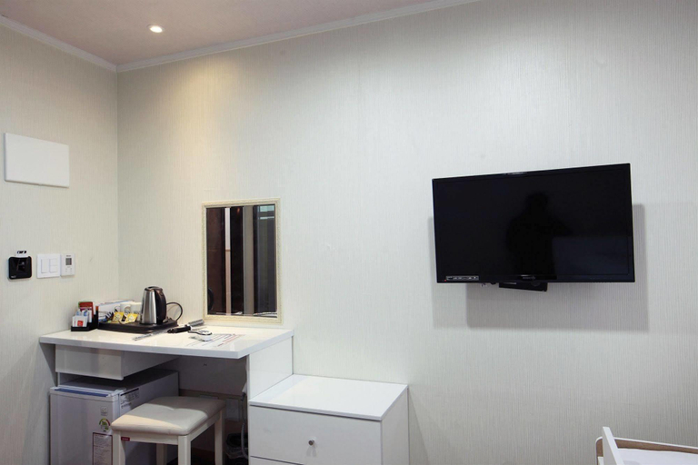 Dining Room 2