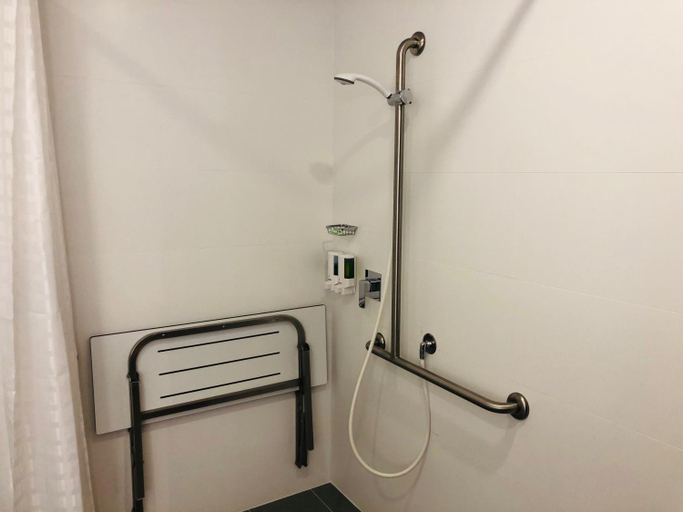 Bathroom 21