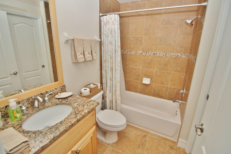 Bathroom 4, Oceanwalk 18-505, Volusia