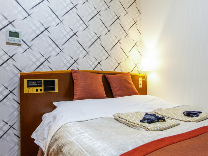 Bedroom 12