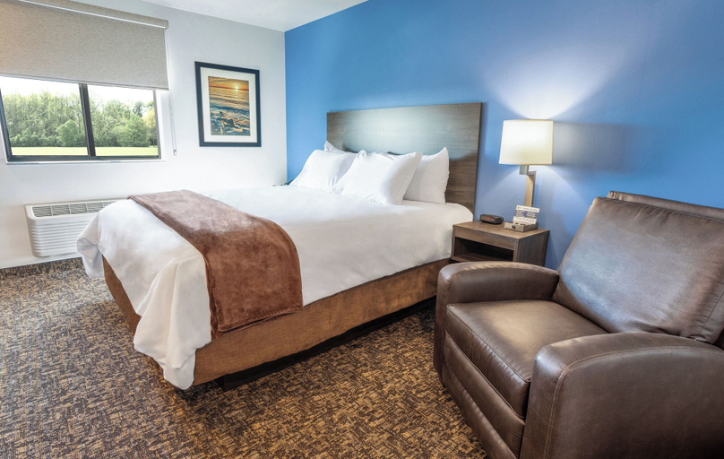 Bedroom 3, My Place Hotel - Shakopee MN, Scott