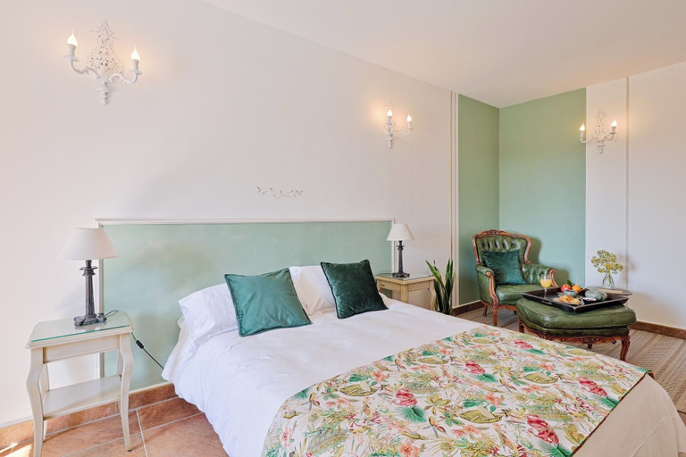 Bedroom 3, Hostellerie du Cigalou, Var