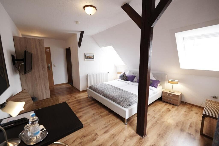 Bedroom 4, Hotel Wurster Kroog, Bremerhaven