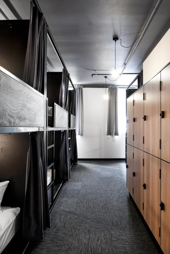Bedroom 16