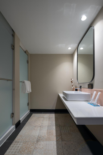 Bathroom 4