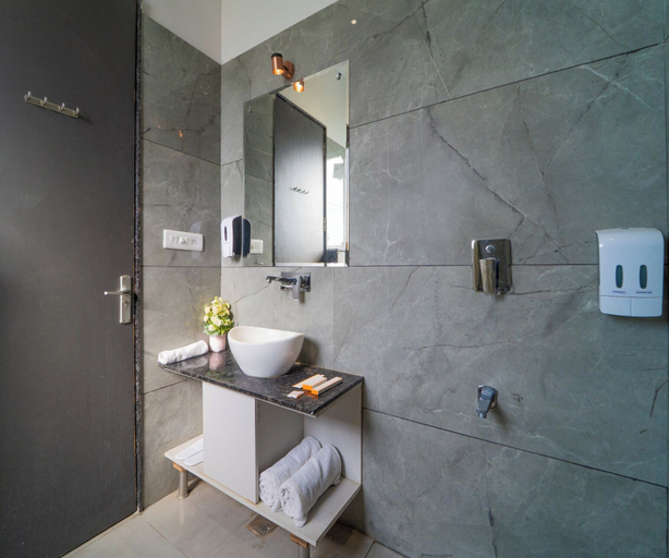 Bathroom 5, Rivaasa Hotel & Resort, Jaipur
