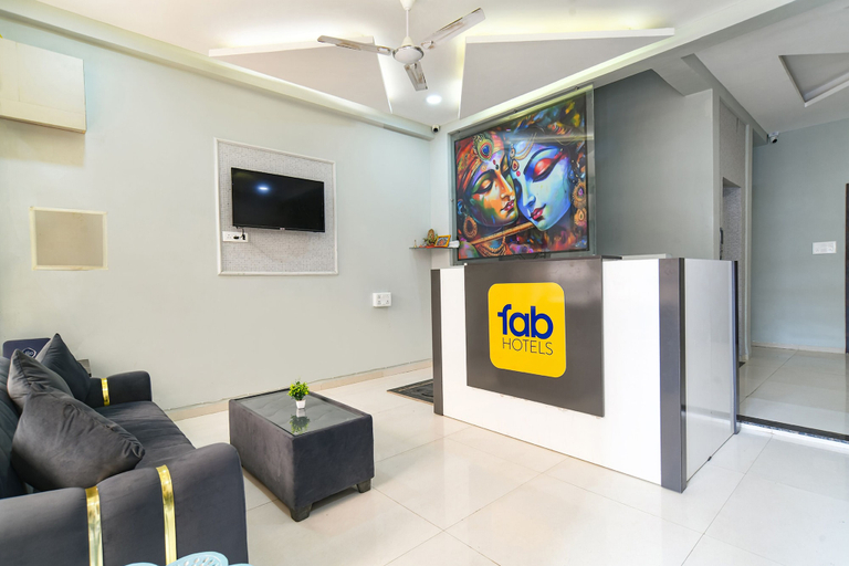 Others 5, Fabhotel Rk, Indore