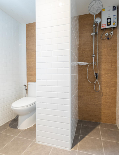 Bathroom 4