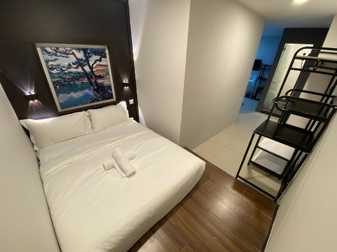 Bedroom 14