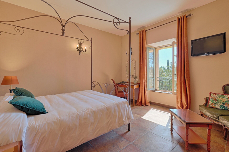 Bedroom 5, Hostellerie du Cigalou, Var