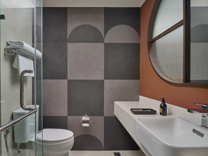 Bathroom 11