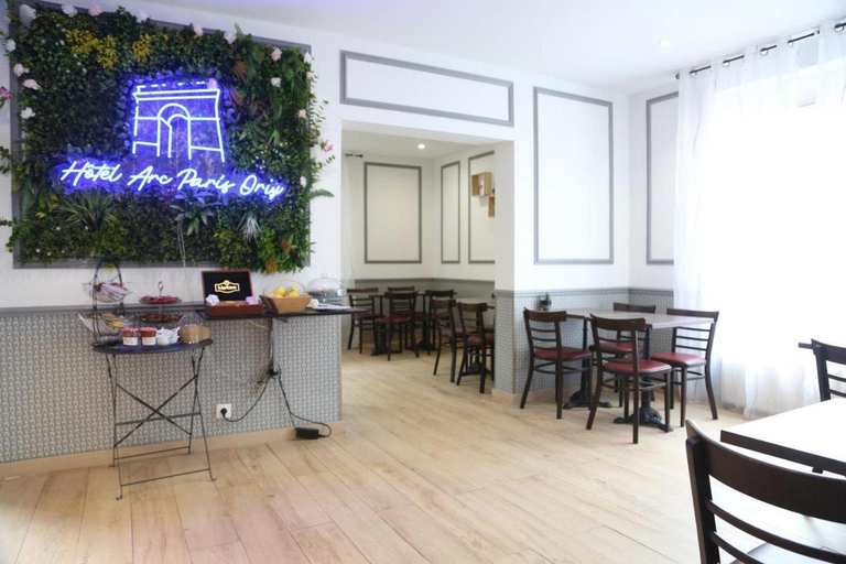 Food & Drinks 5, Arc Paris Porte d'Orleans, Hauts-de-Seine