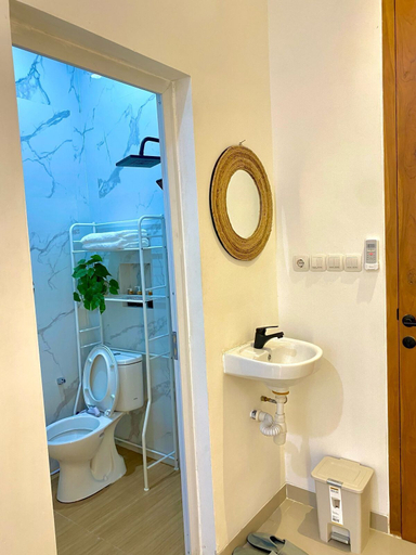 Bathroom 5, DIRUMA SADJA HOME VILLA, Sleman