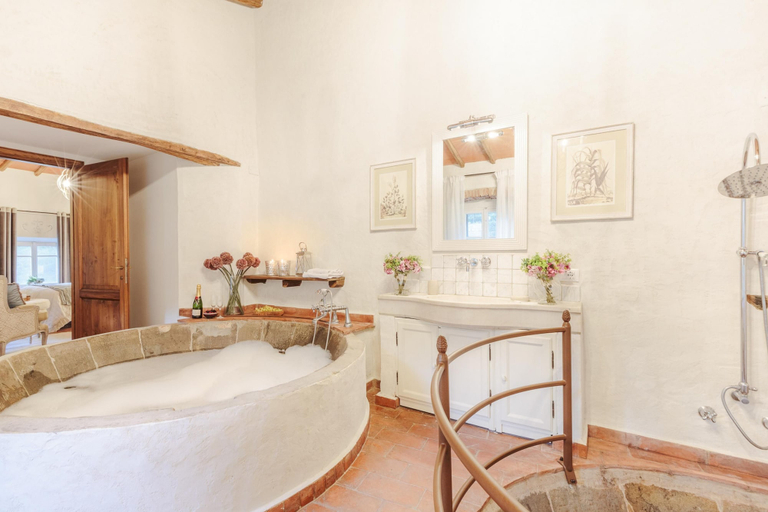 Room 2, Tuscan Mill Farmhouse, Lucca