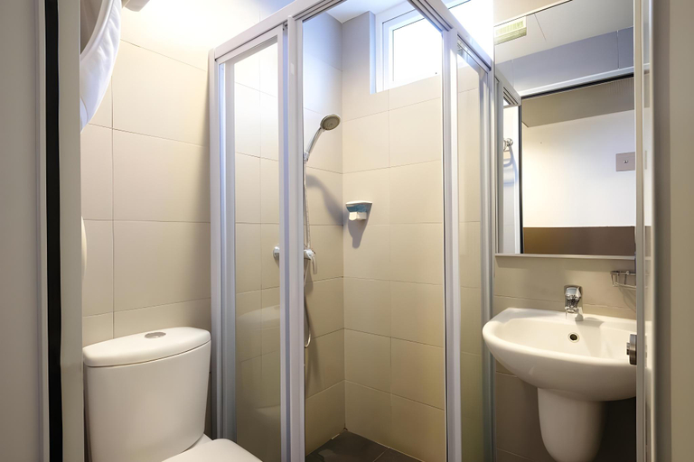 Bathroom 14