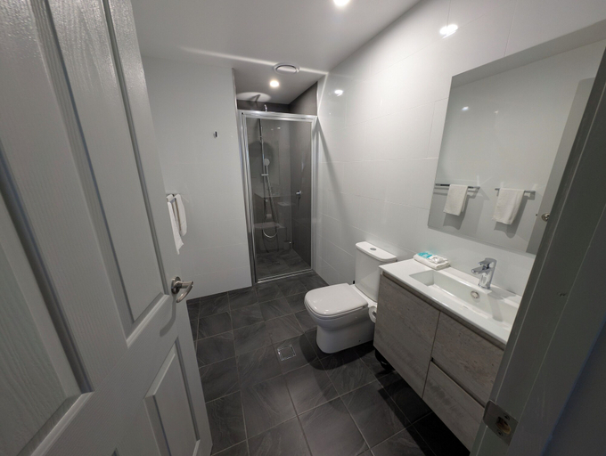 Bathroom 7