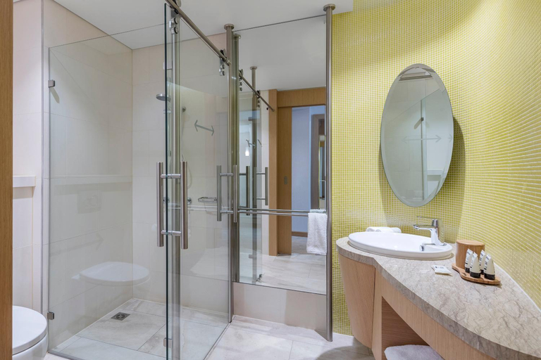 Bathroom 13