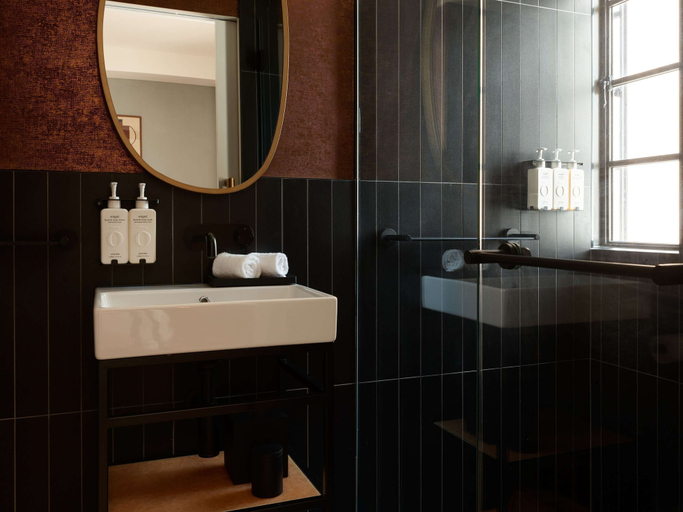 Bathroom 6
