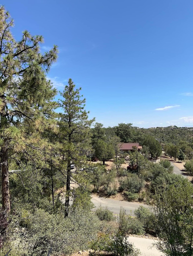 Room 2, Thumb Butte Chalet Nestled in the Mountains, Yavapai