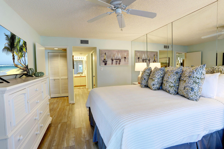 Bedroom 1, Land's End 5-203 Gulf-bay Front - Premier, Pinellas