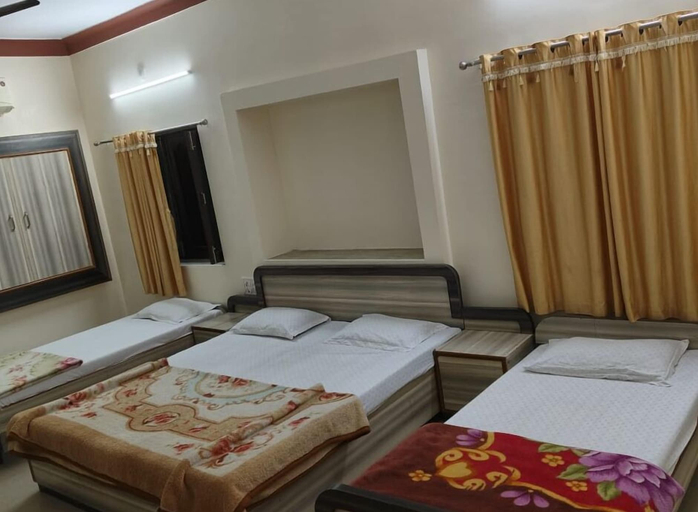 Bedroom 5, Hotel kishanjis, Sirohi