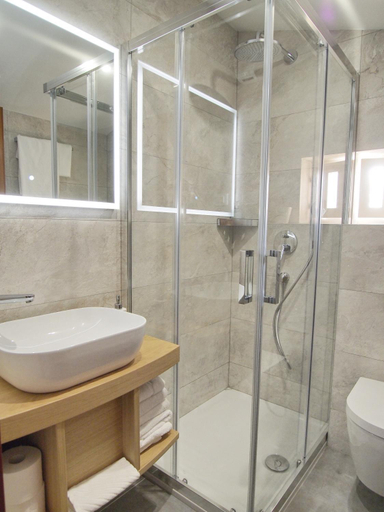 Bathroom 4, Apartment & Rooms Ivusic, Dubrovnik
