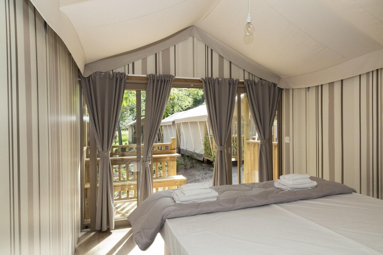 Bedroom 3, hu Firenze Certosa camping in town, Florence