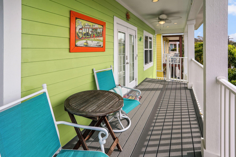 Others 5, Gulfport Getaway, Pinellas