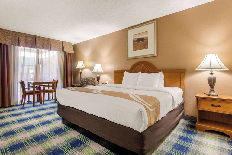 Bedroom 3, Quality Inn Arkansas City North, Cowley