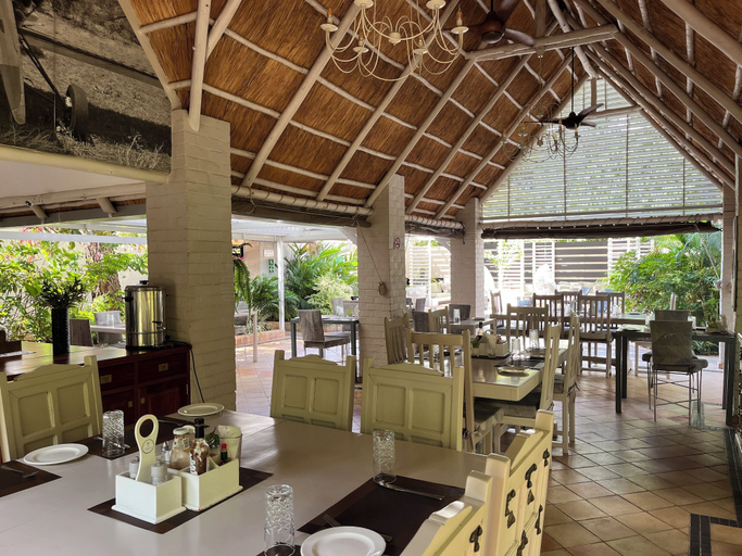 Food & Drinks 4, Pamarah Lodge, Hwange
