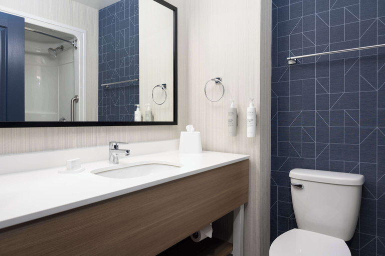 Bathroom 3, Spark by Hilton Guelph, Wellington