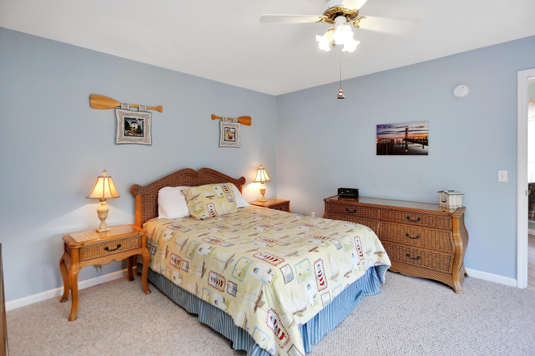 Bedroom 2, DeLight House, Gulf