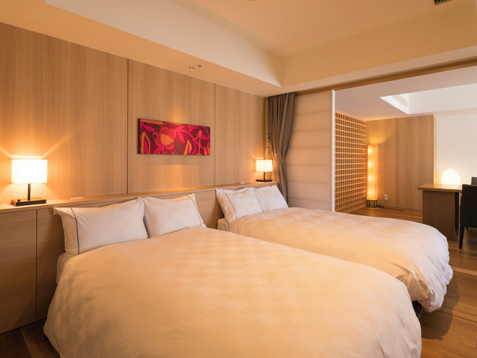 Bedroom 4, Shiraraso Grand Hotel, Shirahama
