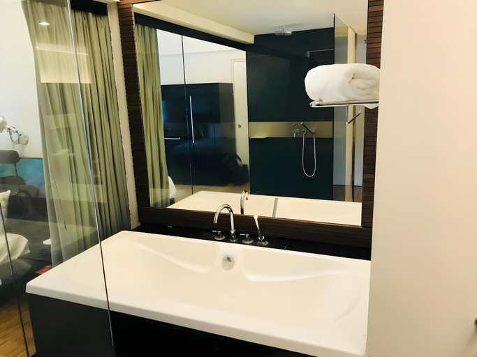 Bathroom 6