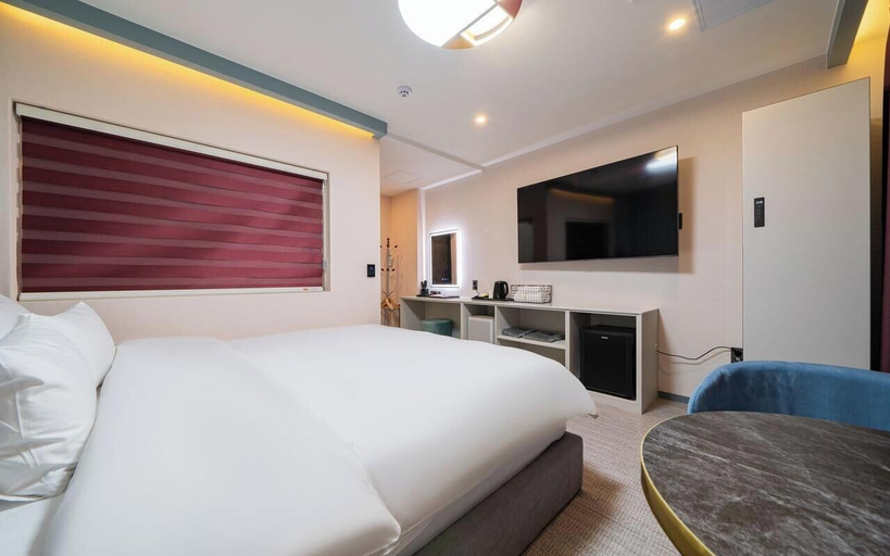 Others 4, peach motel, Wonju